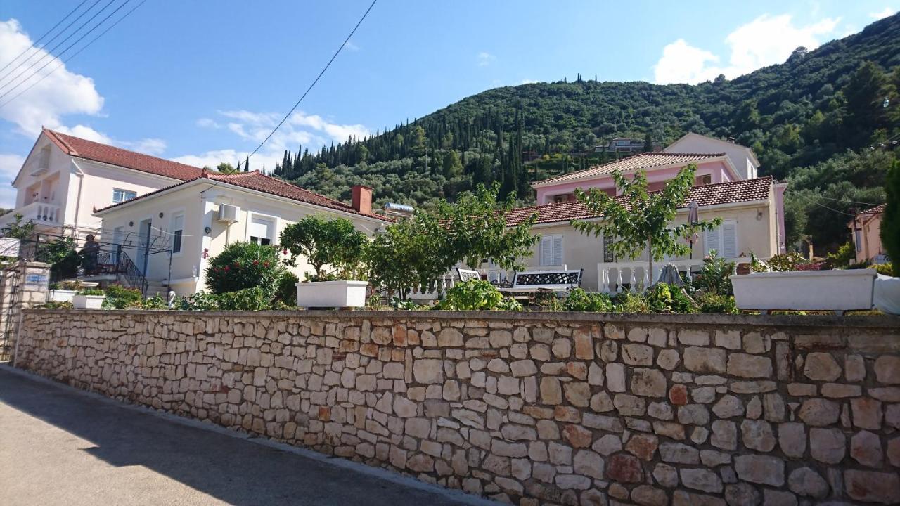 Iris Apartments Ithaca فاثي المظهر الخارجي الصورة