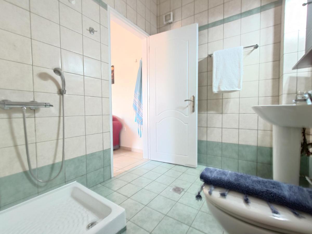 Iris Apartments Ithaca فاثي المظهر الخارجي الصورة